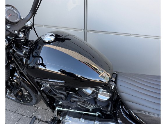 Harley-Davidson Street Bob 117, 0010262