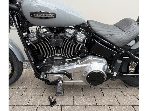 Harley-Davidson Street Bob 117, 0010319