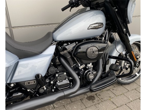 Harley-Davidson Street Glide, 0009792