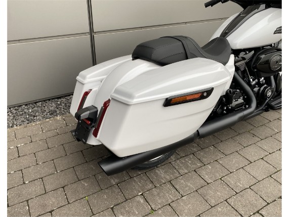 Harley-Davidson Street Glide, 0009909