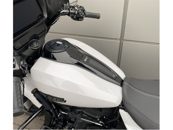 Harley-Davidson Street Glide, 0009909