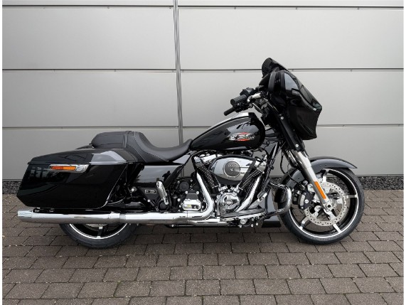 Harley-Davidson Street Glide 117, 0009979