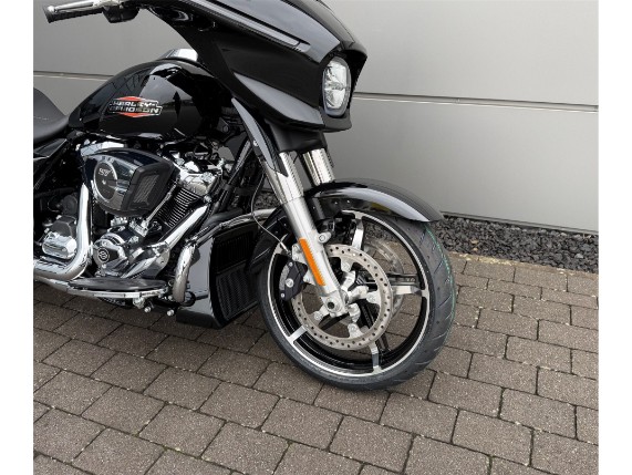 Harley-Davidson Street Glide 117, 0009979