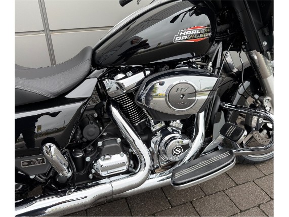 Harley-Davidson Street Glide 117, 0009979