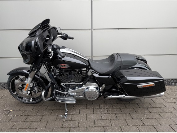 Harley-Davidson Street Glide 117, 0009979