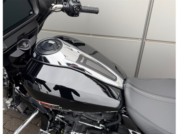 Harley-Davidson Street Glide 117, 0009979