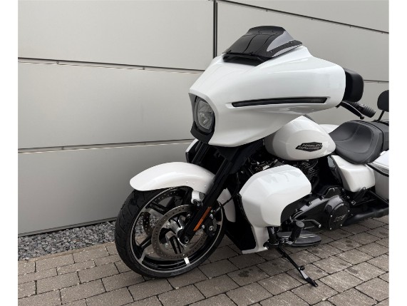 Harley-Davidson Street Glide 117, 0009984