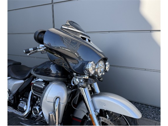 Harley-Davidson Street Glide CVO, 0007116