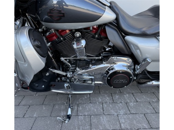 Harley-Davidson Street Glide CVO, 0007116