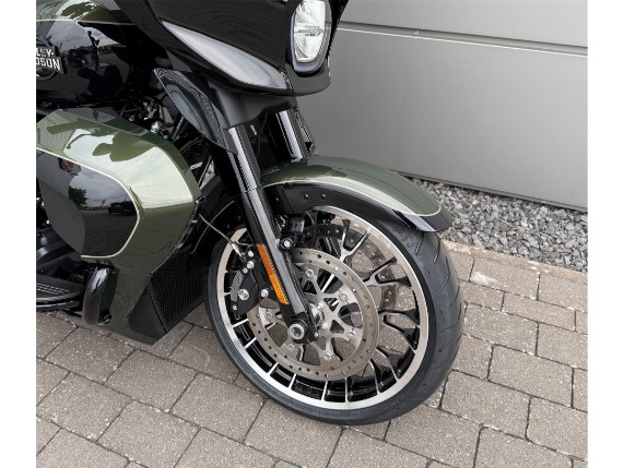 Harley-Davidson Street Glide Limited 117, 0010232