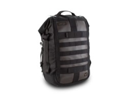 Hecktasche und vollwertigem Rucksack 