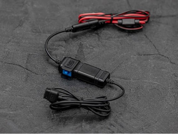1119211, QUAD LOCK Waterproof 12V To USB Sma