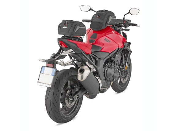 EASY07_tanklock-bag_mounted-on_givi_honda-cb1000hornet-25