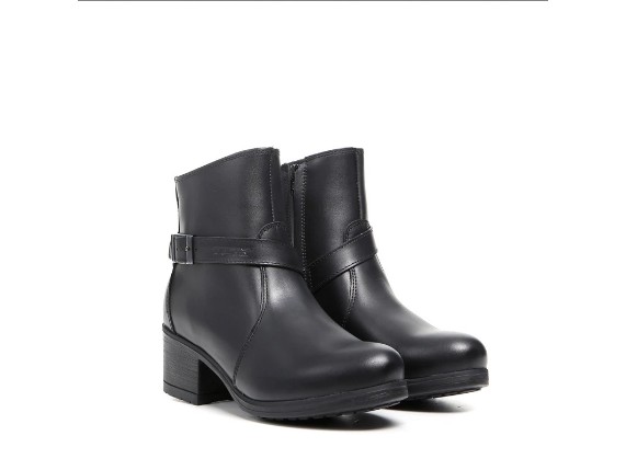 Screenshot 2022-02-10 at 17-16-19 1080x1080-DAINESE22TCX 000057F_SN006747_CLOSEUP01_800x jpg (WEBP-Grafik, 800 × 800 Pixel)