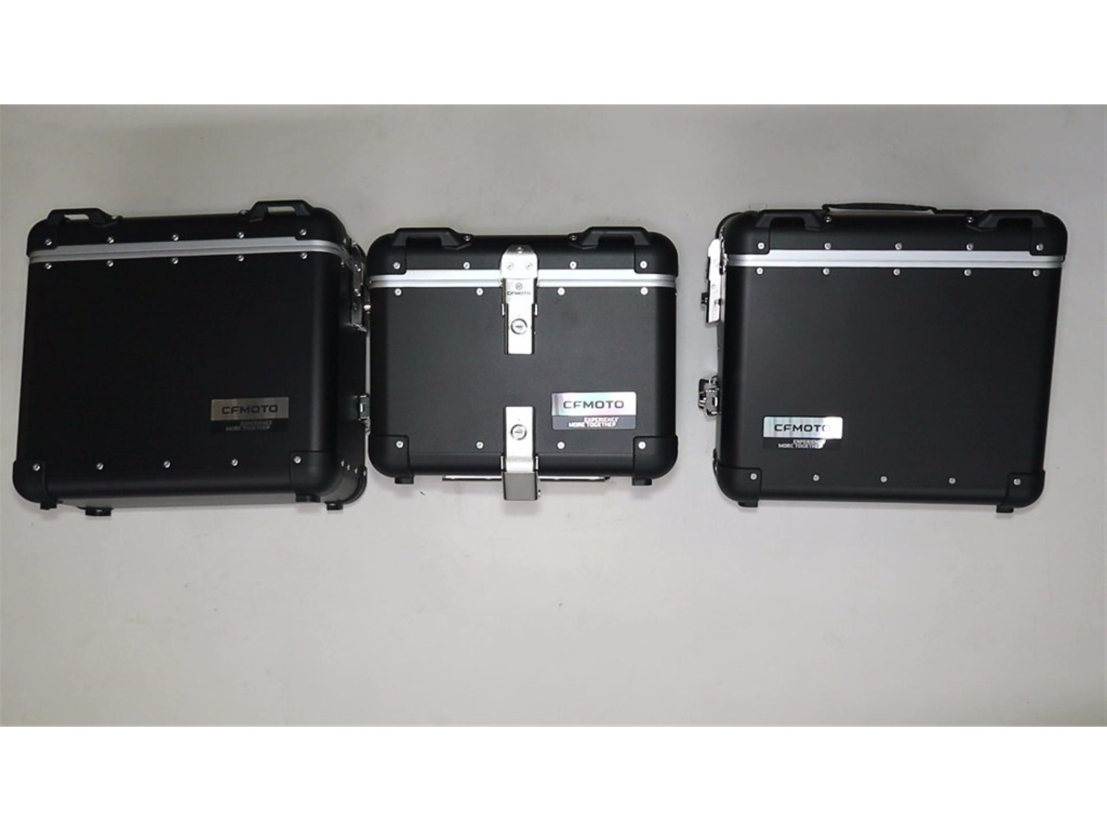 Aluminium Koffer mit Topcase schwarz