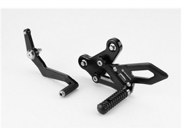 Erhöhte Fußstütze links