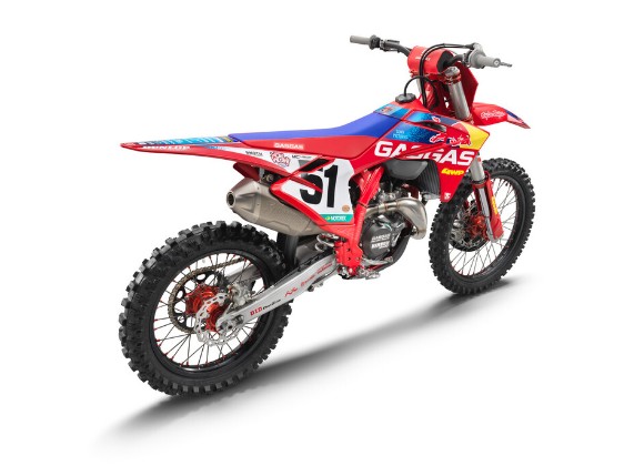47810_Motocross _ MC 450F Factory Edition _ 2023 _ Studio