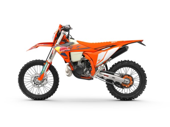 623314_MY25-KTM-300-EXC-CHAMPION EDITION--90_CHAMPION EDITION_STUDIO_03_STUDIO IMAGES