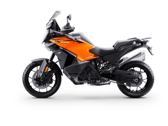 641793_MY25_KTM_1390_Super_Adventure_S_Orange_EU_90-Left_EUROPE GLOBAL_STUDIO