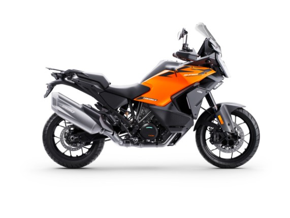 641794_MY25_KTM_1390_Super_Adventure_S_Orange_EU_90-Right_EUROPE GLOBAL_STUDIO