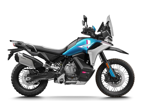800MT-X_Zephyr Blue_Low Seat_Right