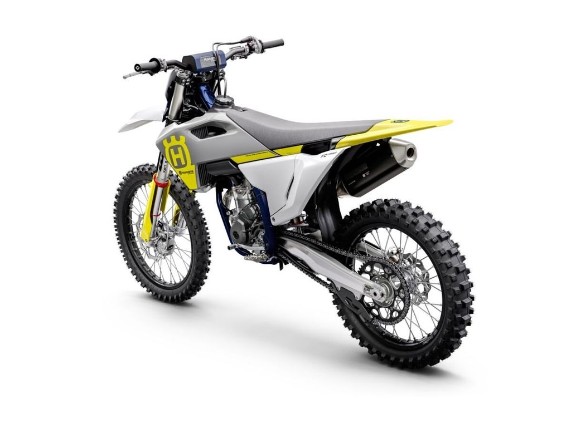 HUSQVARNA FC 450   2023, VBKUXS43