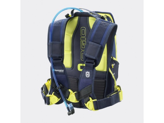 pho_hs_pers_rs_3hs240036400_team_dakar_hydration_backpack_front__sall__awsg__v1