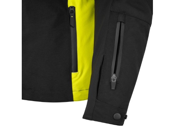 pho_hs_pers_vs_168120_3hs25000310x_hastighet_k_hydratech_jacket___sall__awsg__v1