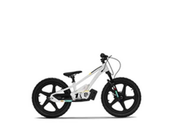 pho_hs_pers_vs_hqv_ee_1_20_my23_90_right__sall__acmsg__v1