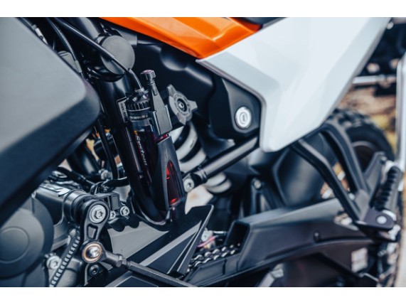 pho_pp_mon_480726_63710967044_63710967088_scottoiler_kit_mounted__sall__awsg__v1