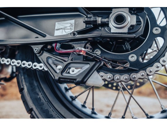 pho_pp_mon_480727_63710967044_63710967088_scottoiler_kit_mounted__sall__awsg__v1