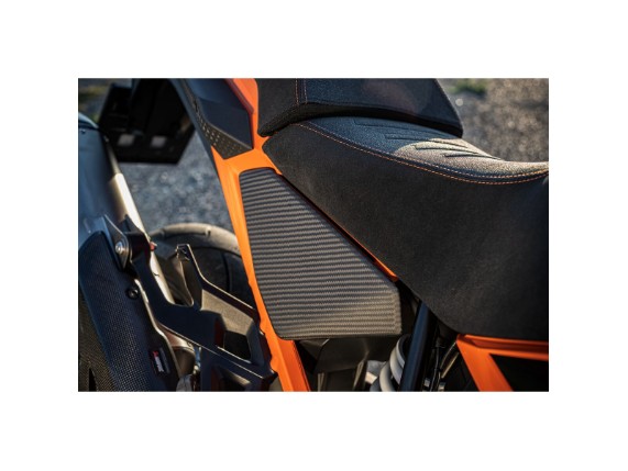 pho_pp_mon_483693_my23_ktm_1290_super_adventure_s___detail___cat_a_eu__global__sall__awsg__v1