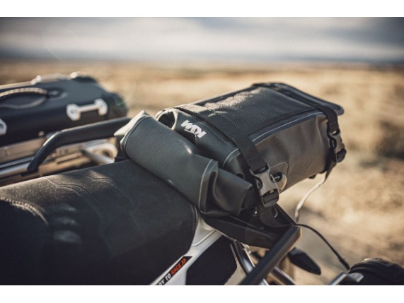 pho_pp_mon_61912928000_luggage_bag_detail__sall__awsg__v1