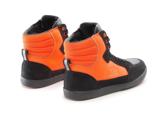 pho_pw_pers_rs_361610_3pw21000690x_j_6_air_shoes_back__sall__awsg__v1