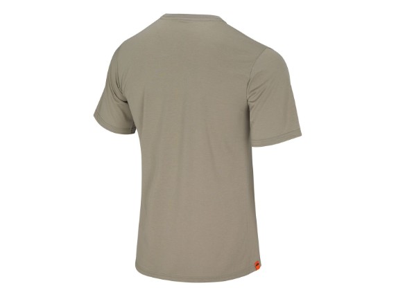 pho_pw_pers_rs_729862_3pw26001330x_essential_tee_beige_back_lifestyle__sall__awsg__v2