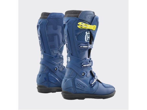 pho_hs_pers_rs_118474_3hs23000900x_x_3_srs_boots_back__sall__awsg__v1