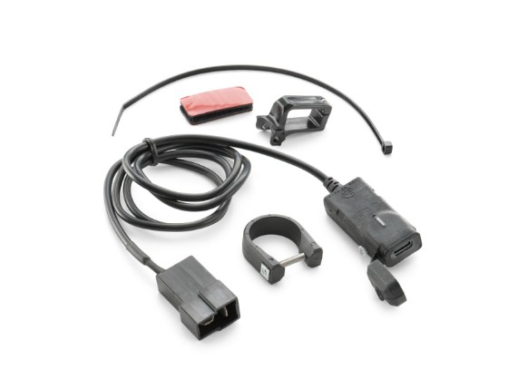 pho_nmon_553758_94511942000_usb_c_power_outlet_kit_studio_pictures_street__sall__awsg__v1