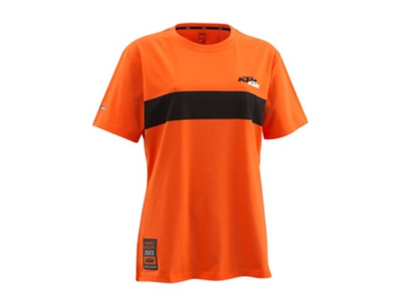 Media-PIM-1003172726-PHO-PW-PERS-VS-486416-FAN-PACKAGE-TEE-WOMEN-FRONT-Casual-WOMEN-SALL-AWSG-V1