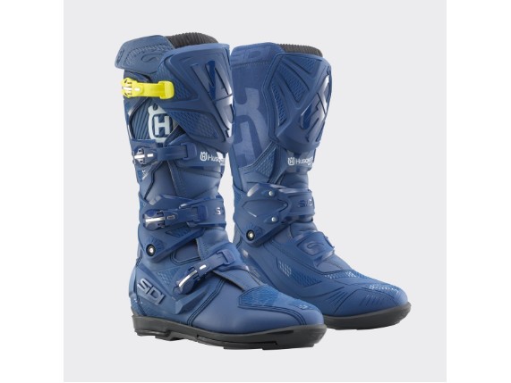 pho_hs_pers_vs_118475_3hs23000900x_x_3_srs_boots_front__sall__awsg__v1
