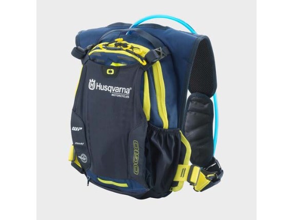 pho_hs_pers_vs_139026_3hs240036300_team_baja_hydration_backpack_persp__sall__awsg__v1