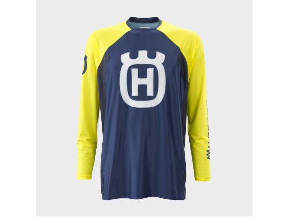 pho_hs_pers_vs_93970_3hs22001330x_authentic_shirt_front__sall__awsg__v1