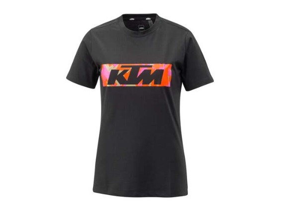 pho_pw_pers_vs_549394_3pw24002790x_woman_camo_tee_front_casual___women__sall__awsg__v1