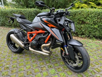 1390 Super Duke Evo