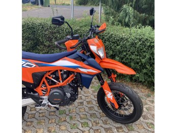 690 SMC R