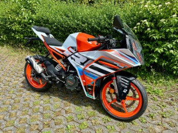 RC 125 Factory