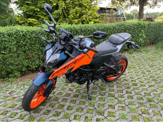 KTM 125 Duke, VBKJPA402RN053491