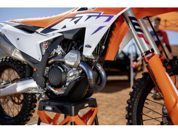 pho_pp_mon_443927_my23_ktm_450_sx_f_dream_usa__sall__awsg__v1