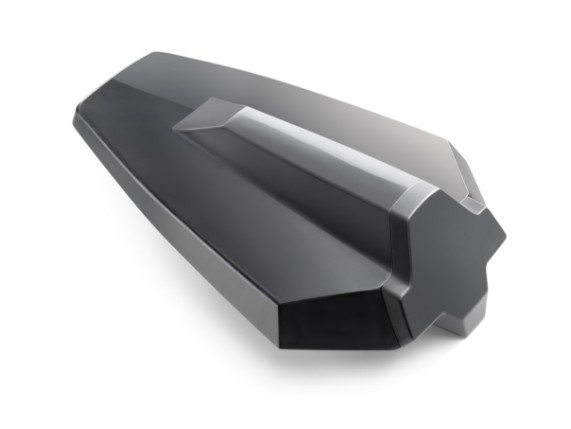 pho_pp_nmon_530471_a60707955033_pillion_seat_cover_studio_pictures_street__sall__awsg__v2