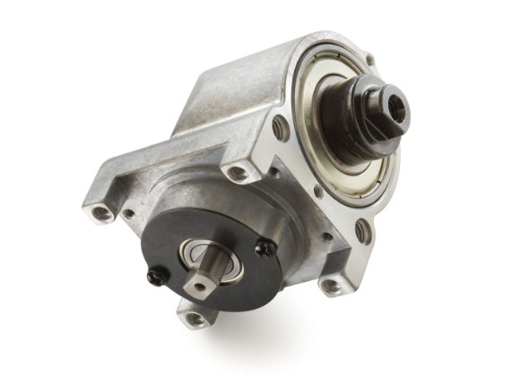pho_pw_pers_vs_378751_3ag210068400_90gearbox__sall__awsg__v1