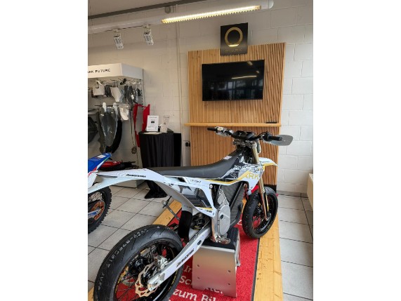 Stark Future Varg EX, 0003531